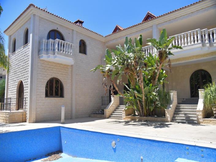 Image No.27-5 Bed Villa for sale