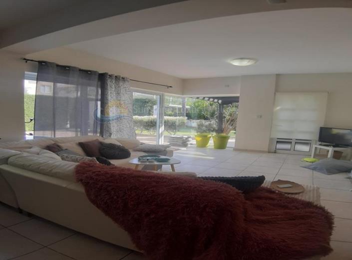 Image No.5-4 Bed Villa for sale