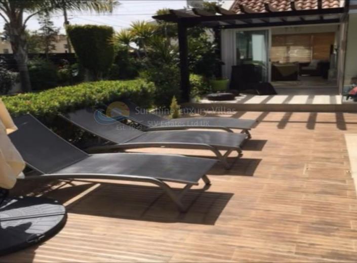 Image No.25-4 Bed Villa for sale