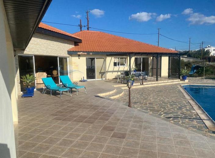 Image No.10-4 Bed Bungalow for sale