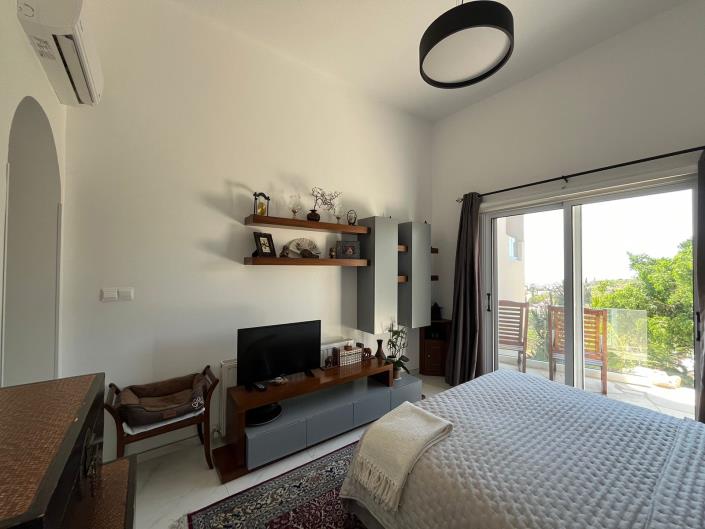 Image No.28-3 Bed Villa for sale