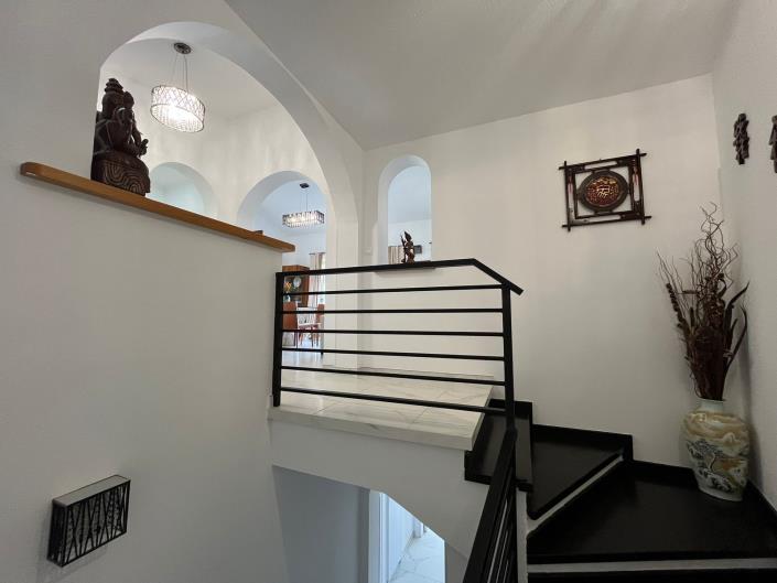 Image No.14-3 Bed Villa for sale