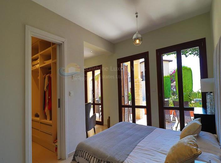 Image No.14-4 Bed Villa for sale