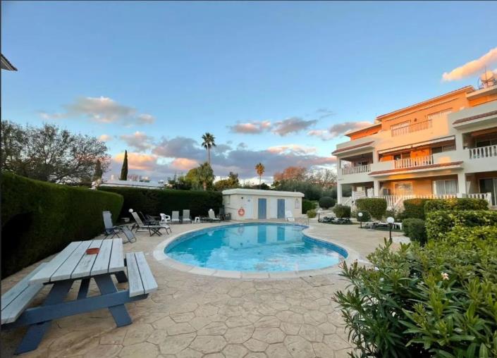 Image No.1-3 Bed Apartment for sale