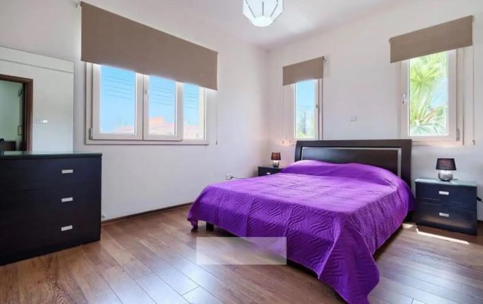 Image No.8-6 Bed Villa for sale