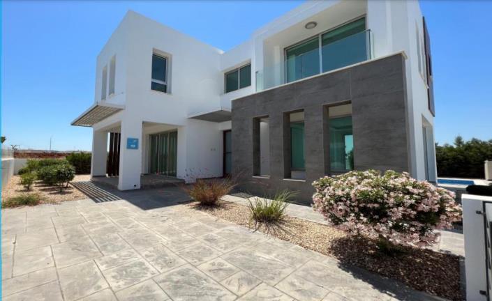 Image No.2-3 Bed Villa for sale