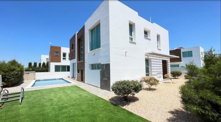 Image No.3-3 Bed Villa for sale