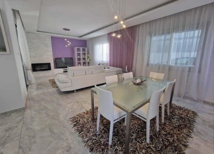 Image No.2-5 Bed Villa for sale