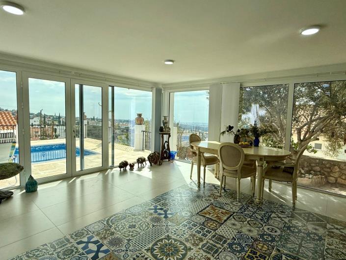 Image No.3-4 Bed Bungalow for sale