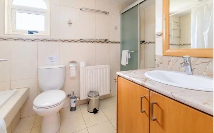 Image No.12-3 Bed Villa for sale