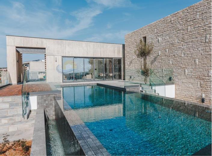 Image No.4-4 Bed Villa for sale