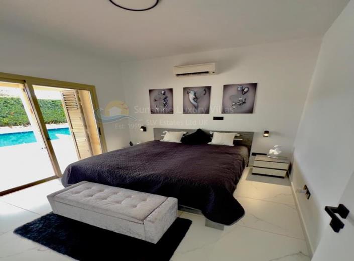 Image No.12-3 Bed Villa for sale