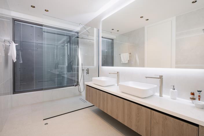 Image No.8-4 Bed Villa for sale