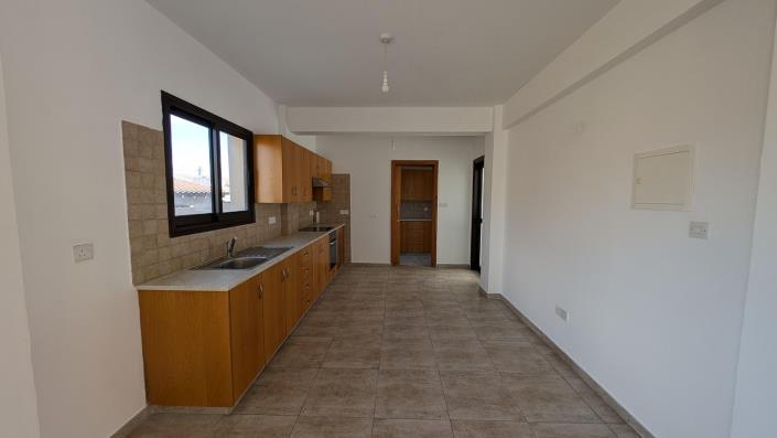 Image No.12-4 Bed Townhouse for sale