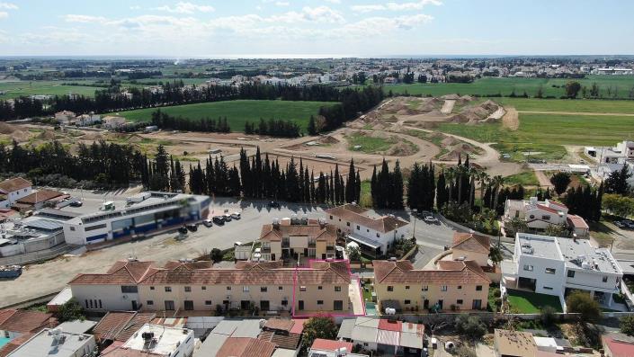 Image No.32-4 Bed Townhouse for sale