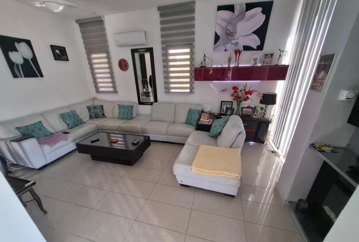 Image No.10-2 Bed Villa for sale