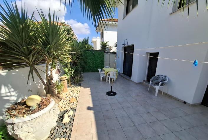 Image No.21-2 Bed Villa for sale