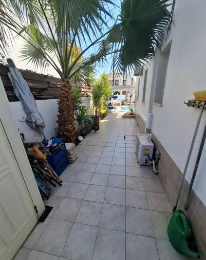 Image No.25-2 Bed Villa for sale