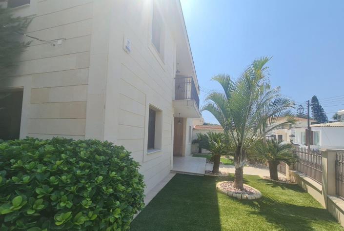 Image No.9-5 Bed Villa for sale