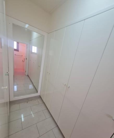 Image No.12-5 Bed Villa for sale