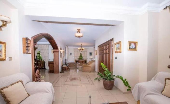 Image No.5-5 Bed Villa for sale