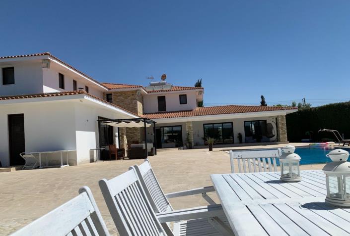 Image No.8-6 Bed Villa for sale
