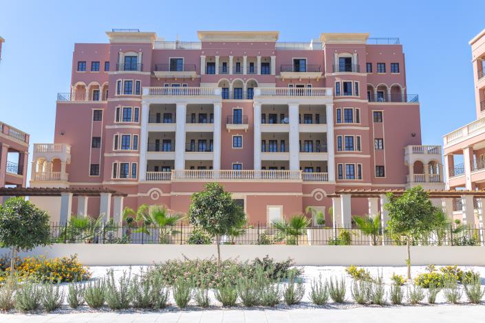 Image No.18-4 Bed Apartment for sale