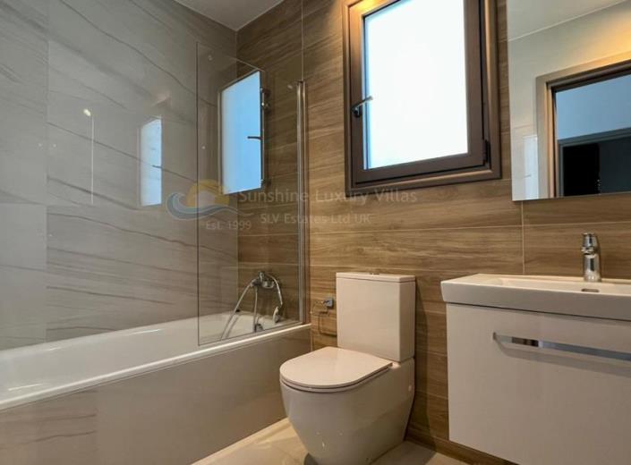 Image No.20-3 Bed Villa for sale