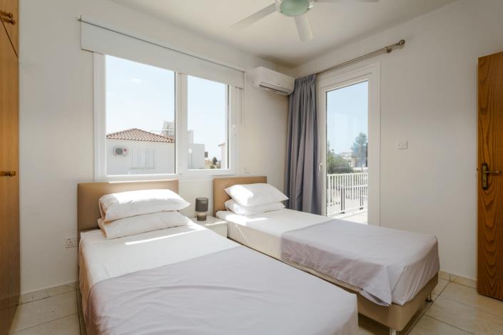 Image No.11-3 Bed Villa for sale