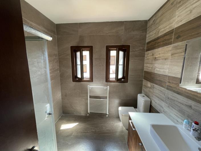 Image No.20-3 Bed Villa for sale