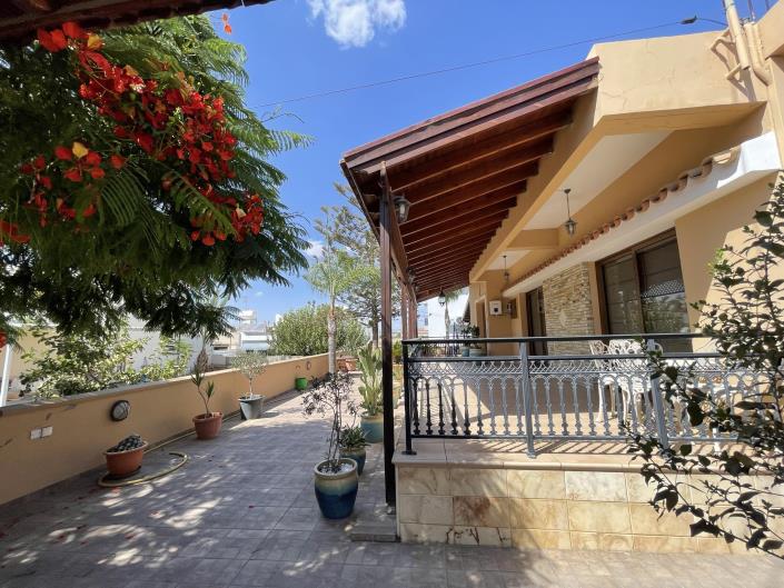 Image No.10-4 Bed Villa for sale