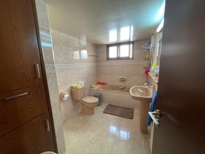 Image No.26-4 Bed Villa for sale