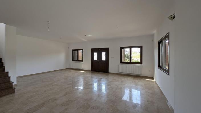 Image No.6-3 Bed Villa for sale