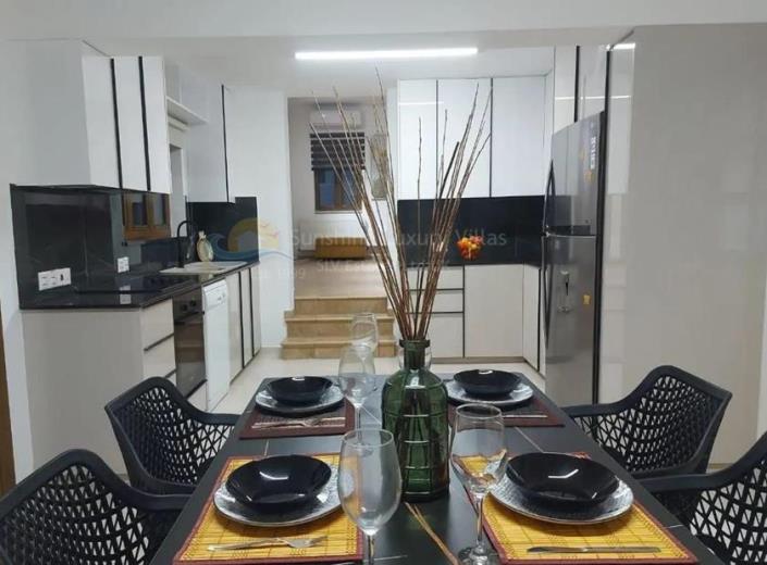 Image No.3-5 Bed Villa for sale