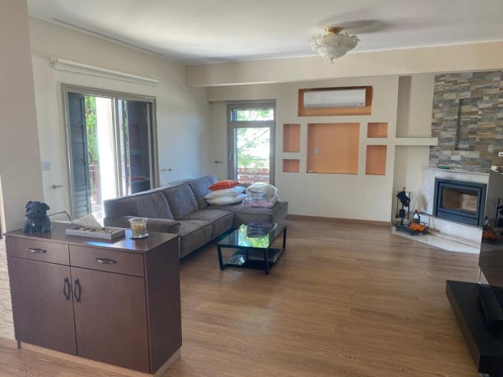 Image No.3-4 Bed Villa for sale