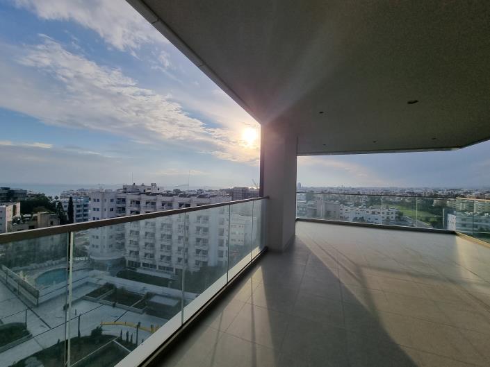 Image No.1-3 Bed Penthouse for sale