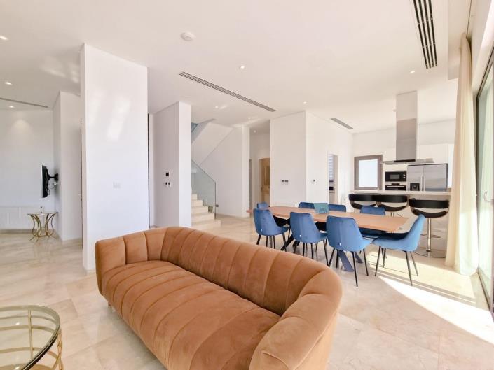 Image No.13-3 Bed Villa for sale