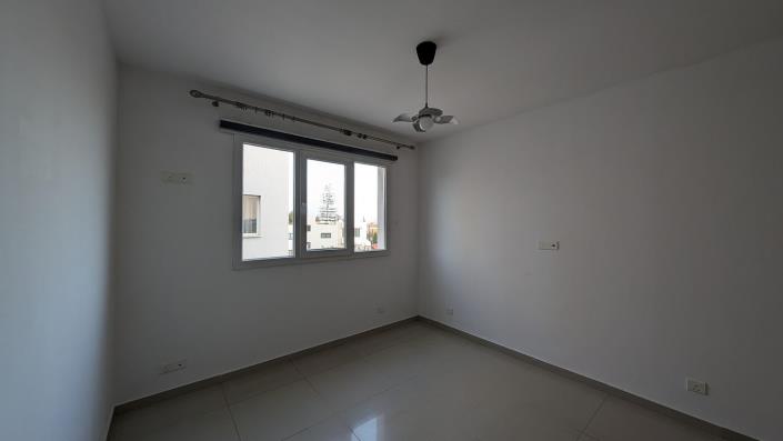 Image No.21-3 Bed Apartment for sale