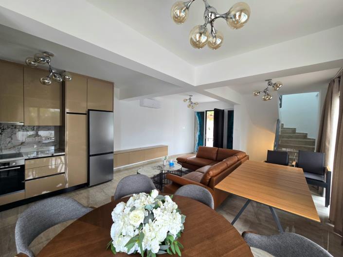 Image No.6-5 Bed Villa for sale