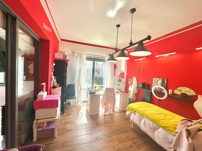 Image No.17-3 Bed Townhouse for sale