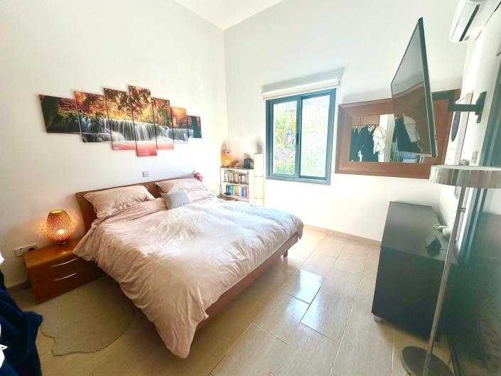 Image No.18-3 Bed Townhouse for sale