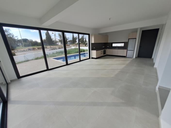 Image No.6-3 Bed Villa for sale