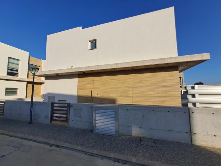 Image No.2-3 Bed Villa for sale