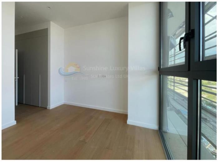 Image No.10-3 Bed Apartment for sale