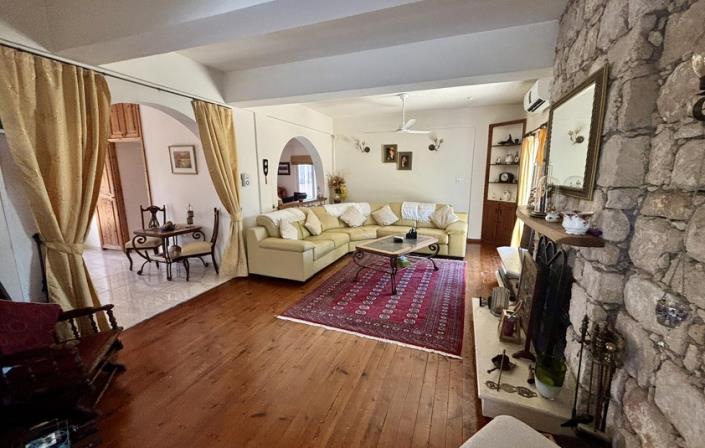 Image No.10-4 Bed Villa for sale