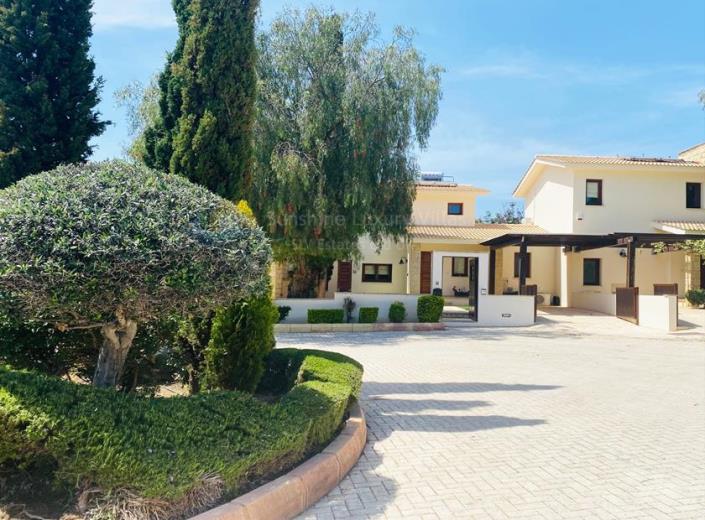 Image No.33-2 Bed Villa for sale