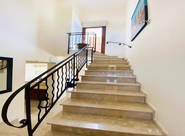 Image No.15-2 Bed Villa for sale