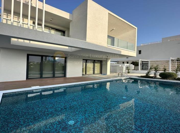 Image No.3-3 Bed Villa for sale