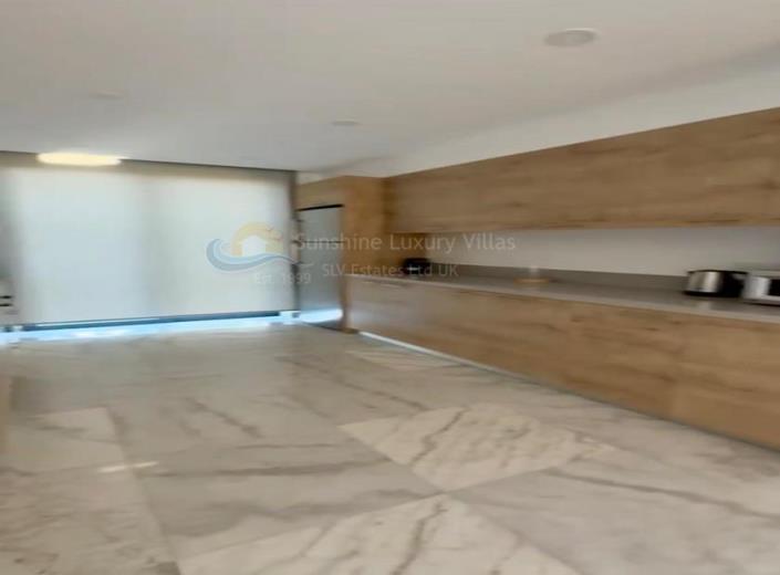 Image No.7-3 Bed Villa for sale