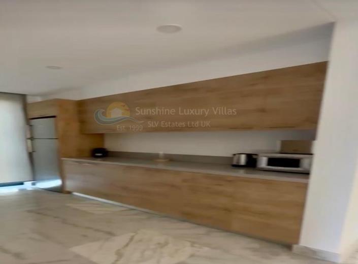 Image No.9-3 Bed Villa for sale